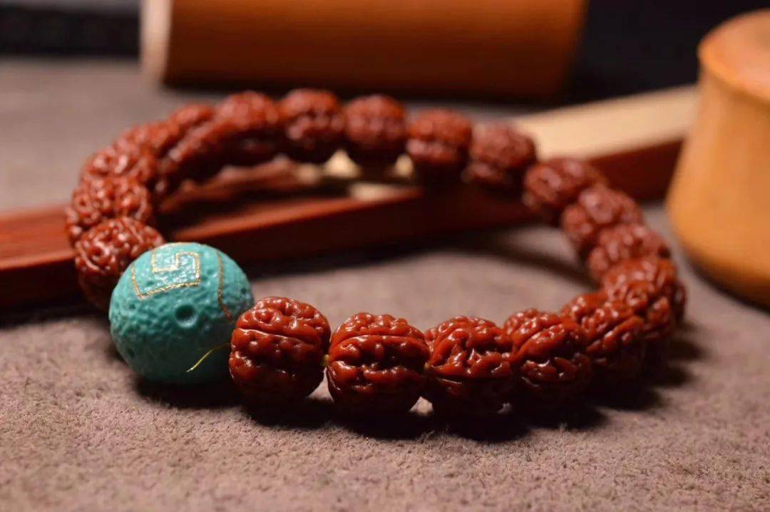 牛津红的小金刚菩提是这样盘的