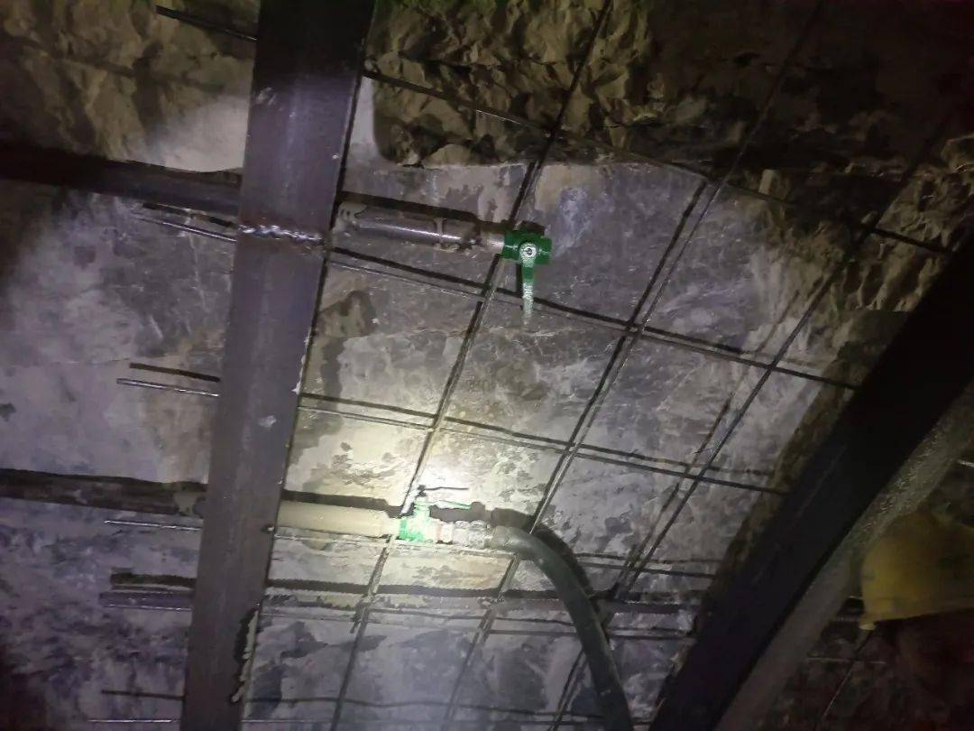 聚焦重点项目|德余高速公路红岩寺隧道双幅贯通_施工_建设_标准化