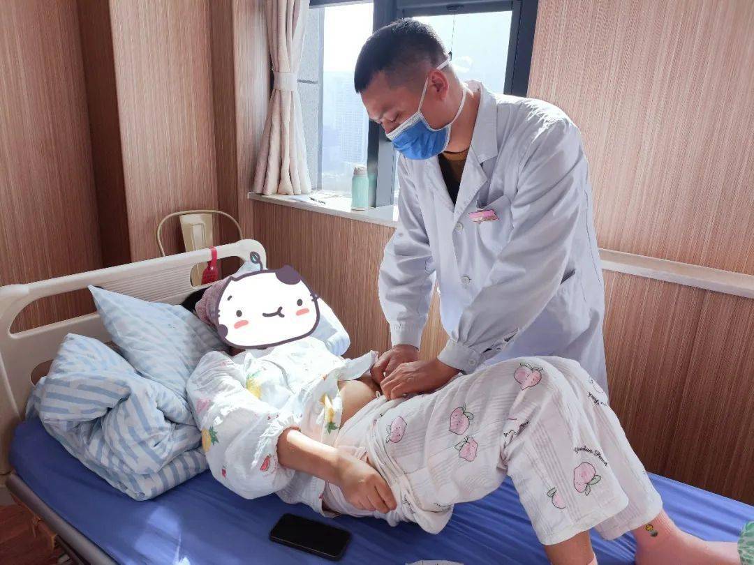 冰冻血浆及人血白蛋白住院治疗期间配合按摩子宫首先为她进行急诊清宫