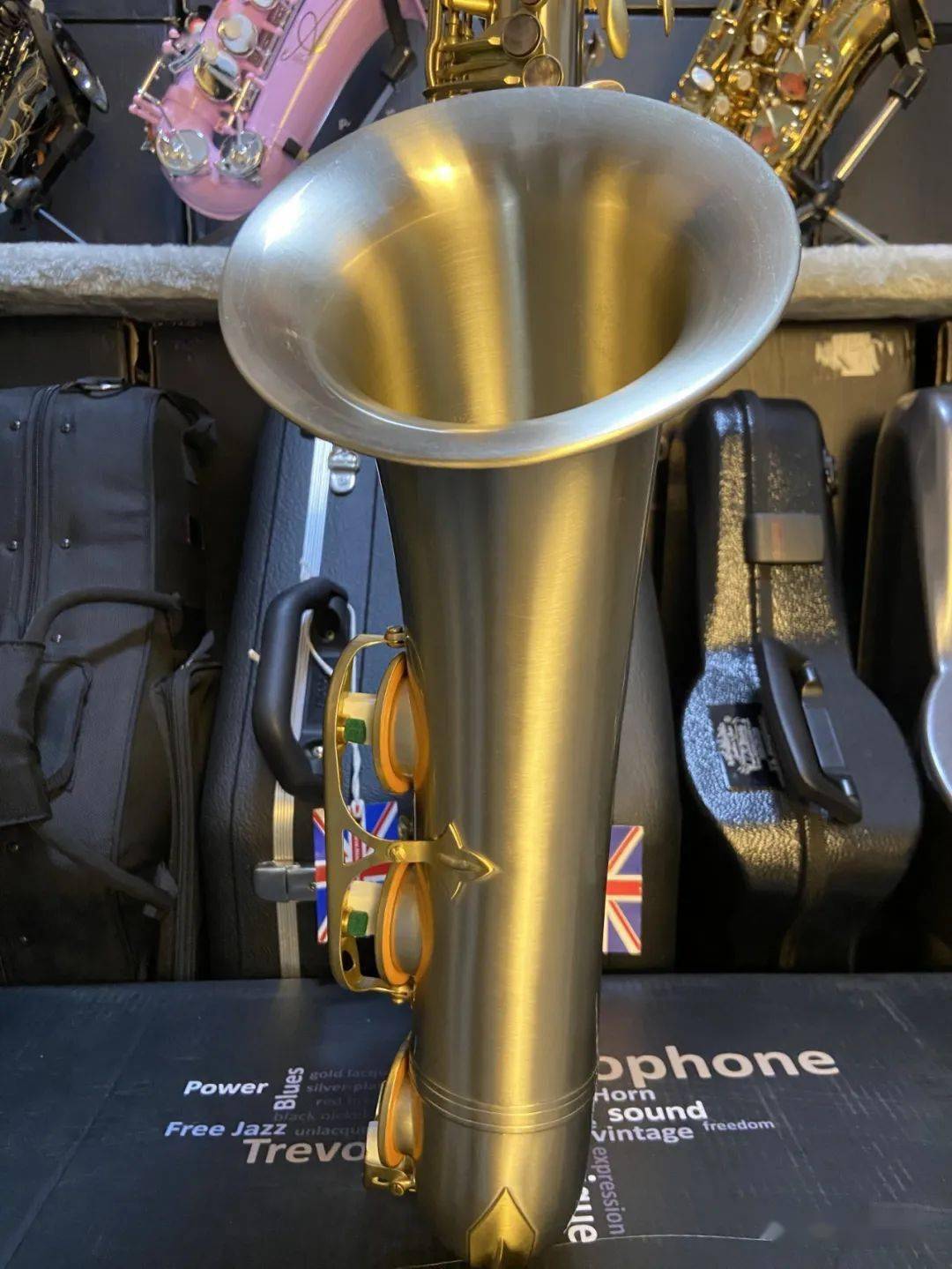 台湾senyre森雅syt968ns白铜拉丝降b次中音萨克斯原装进口做工精细