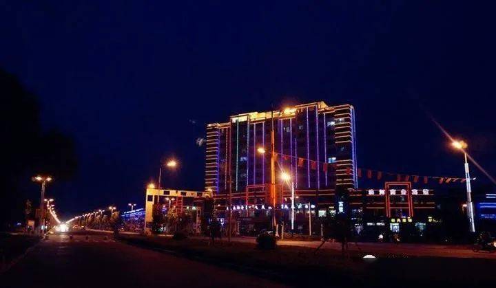 在精河迎来建县百年之际,笔者专程采访了今年92岁高龄的张芝元老人,听