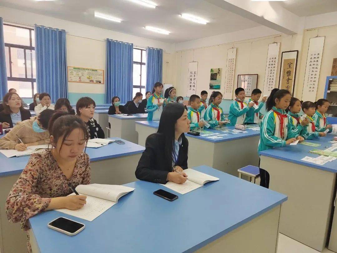 聚焦课堂主阵地 以赛促教助"双减"