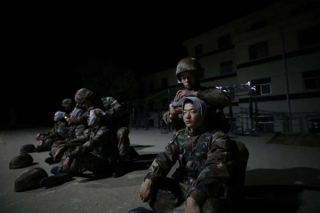当兵第一年立三等功苗族小伙好样的