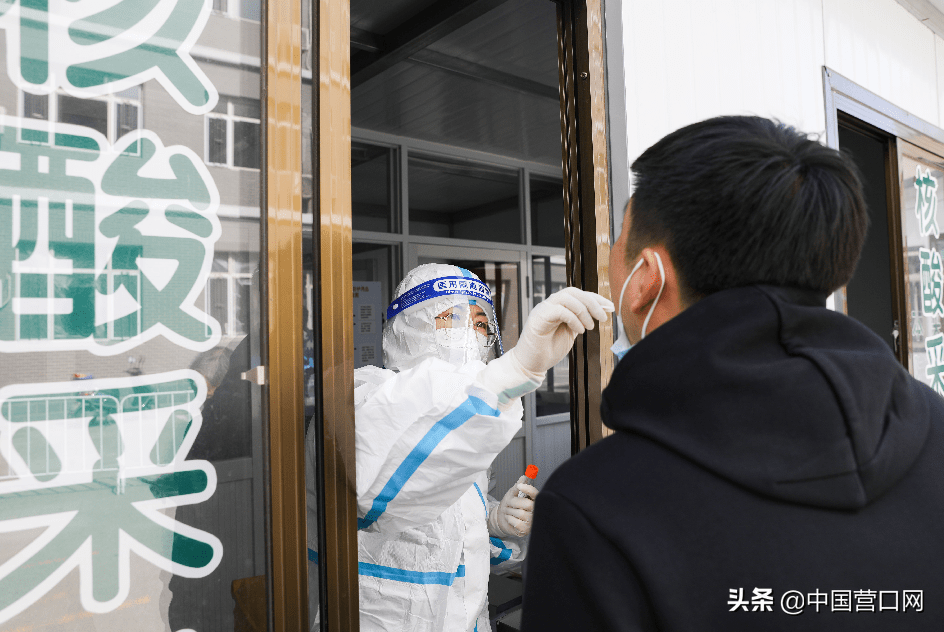 严防死守盖州市中心医院发热门诊筑起疫情防火墙