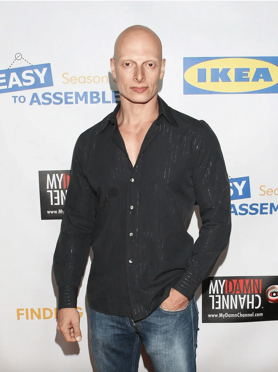 《雷神》演员因涉嫌对未成年性犯罪被捕,或殃及漫威和dc_约瑟夫·盖特