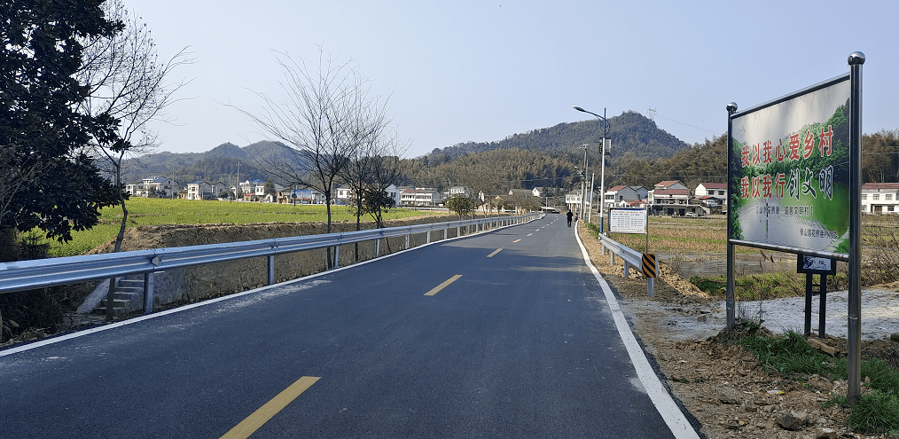 提质改造14条农村公路桃江让乡村活起来