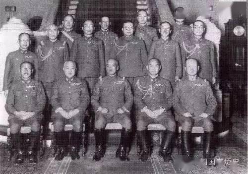 操刀终自割的日本军刀组