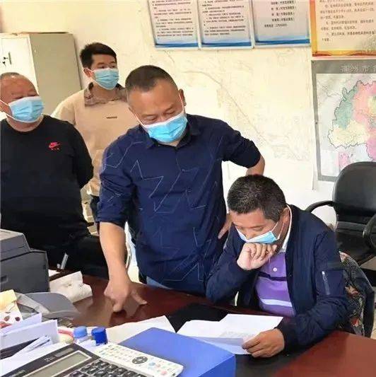 抑悲痛守护“大家”，他坚守岗位抗击疫情_李森林_工作_督导