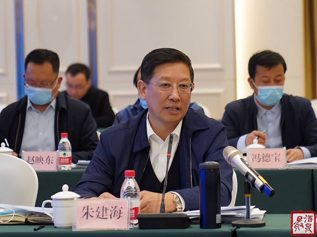 省疏勒河流域水资源利用中心主任陈兴国,酒泉市副市长李生潜及市政府