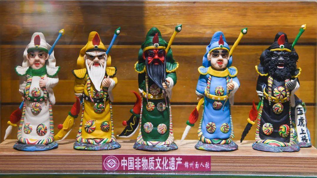 面人张走近省级非遗传承人张彬