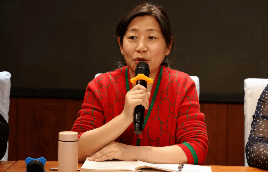 科尔沁区教体系统组织开展师德师风公开承诺和学校校长,书记"双
