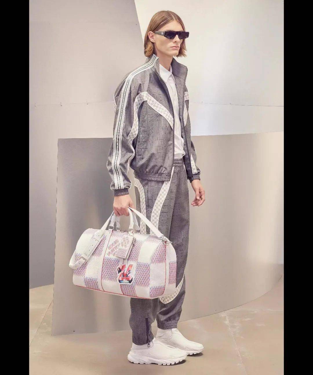 virgil出品lv新款单宁腰果花系列下月上架