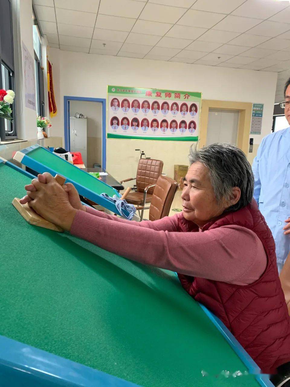 干货丨偏瘫老人的分期及康复训练方案
