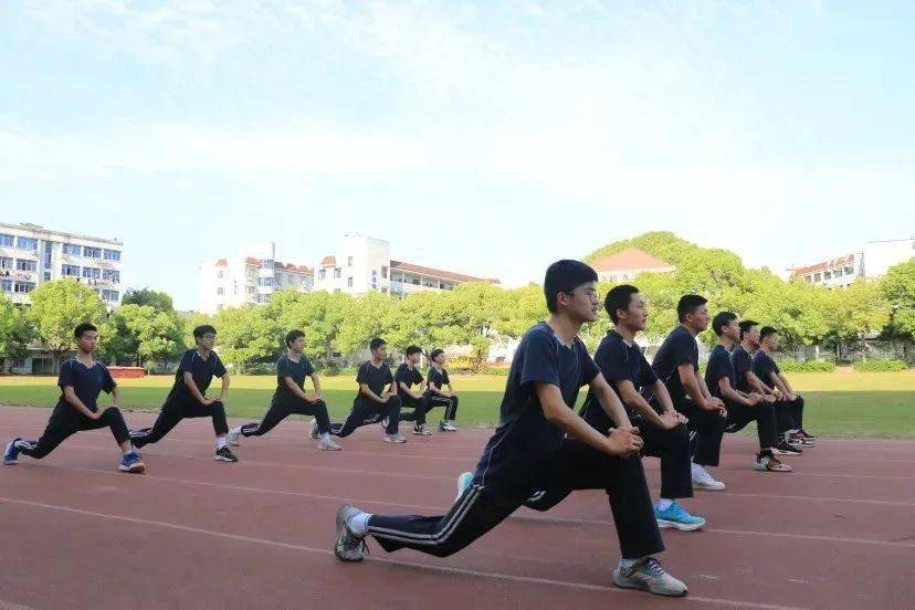 文明其精神,野蛮其体魄——诸暨市天马实验学校春日运动欢