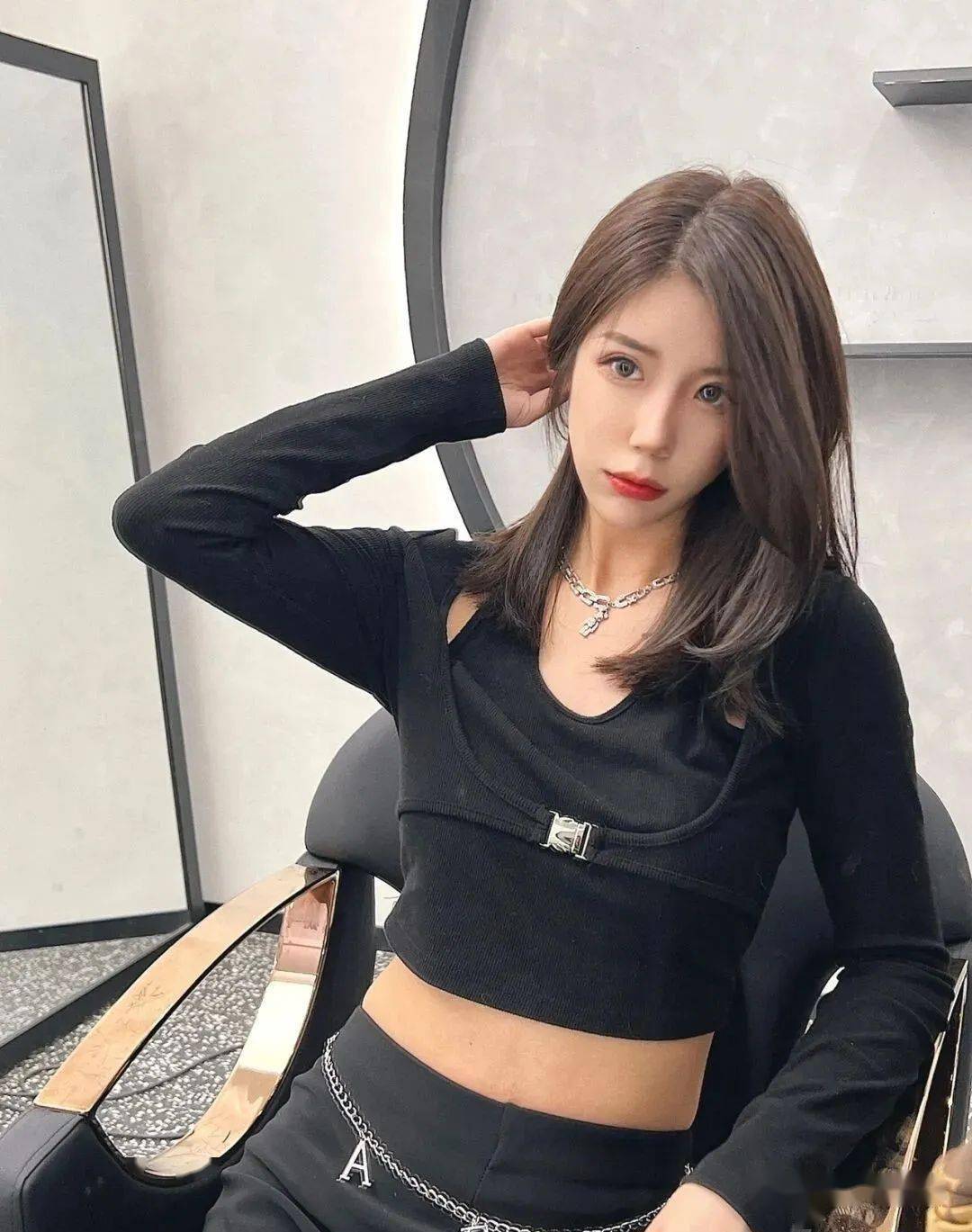 攻气十足"锁骨头",飒姐新宠._发型_中国_形象