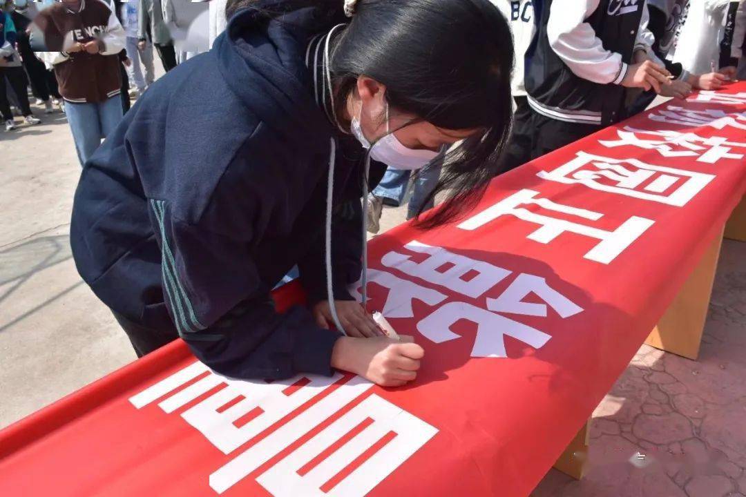 思政大讲堂 | 泗县城南中学"思政课大讲堂"开讲啦!