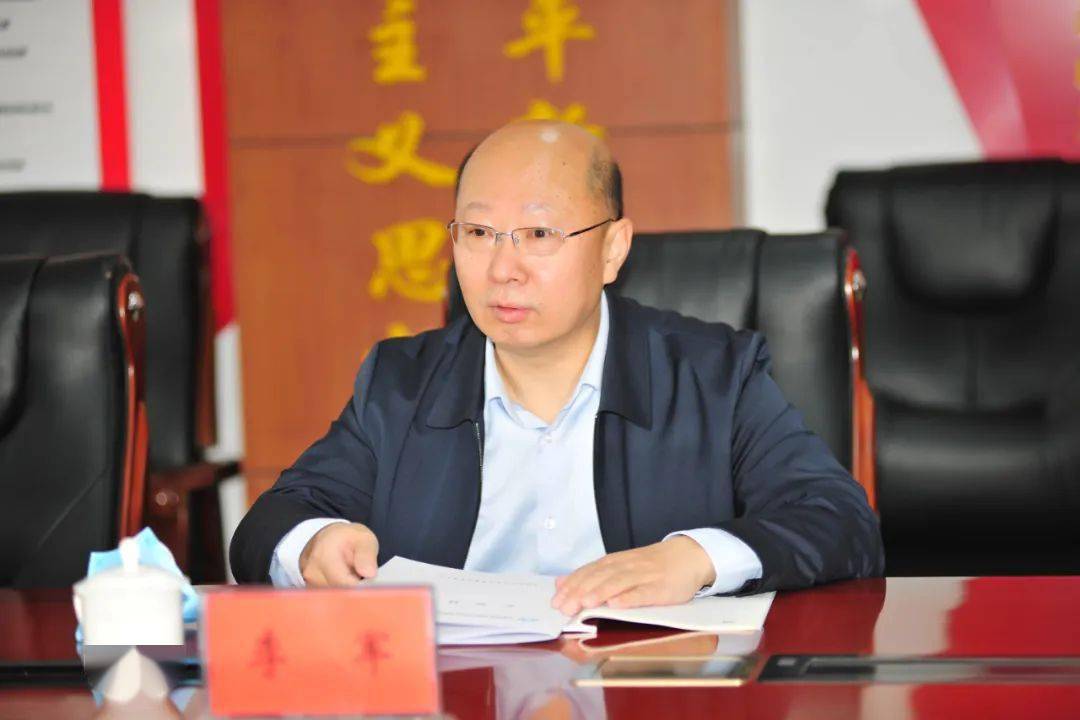 自治区科技厅与北重集团举行科技创新座谈