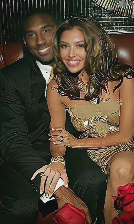 科比瓦妮莎结婚21周年晒二人青涩合照令人感怀