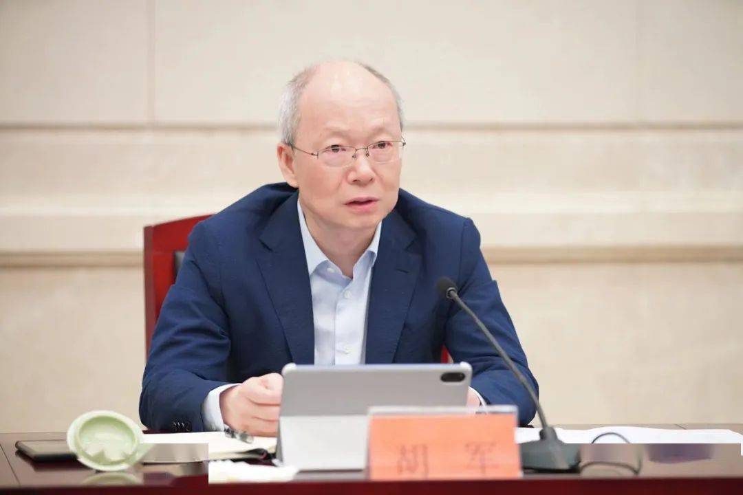 市十六届人大一次会议服务保障工作总结交流会召开