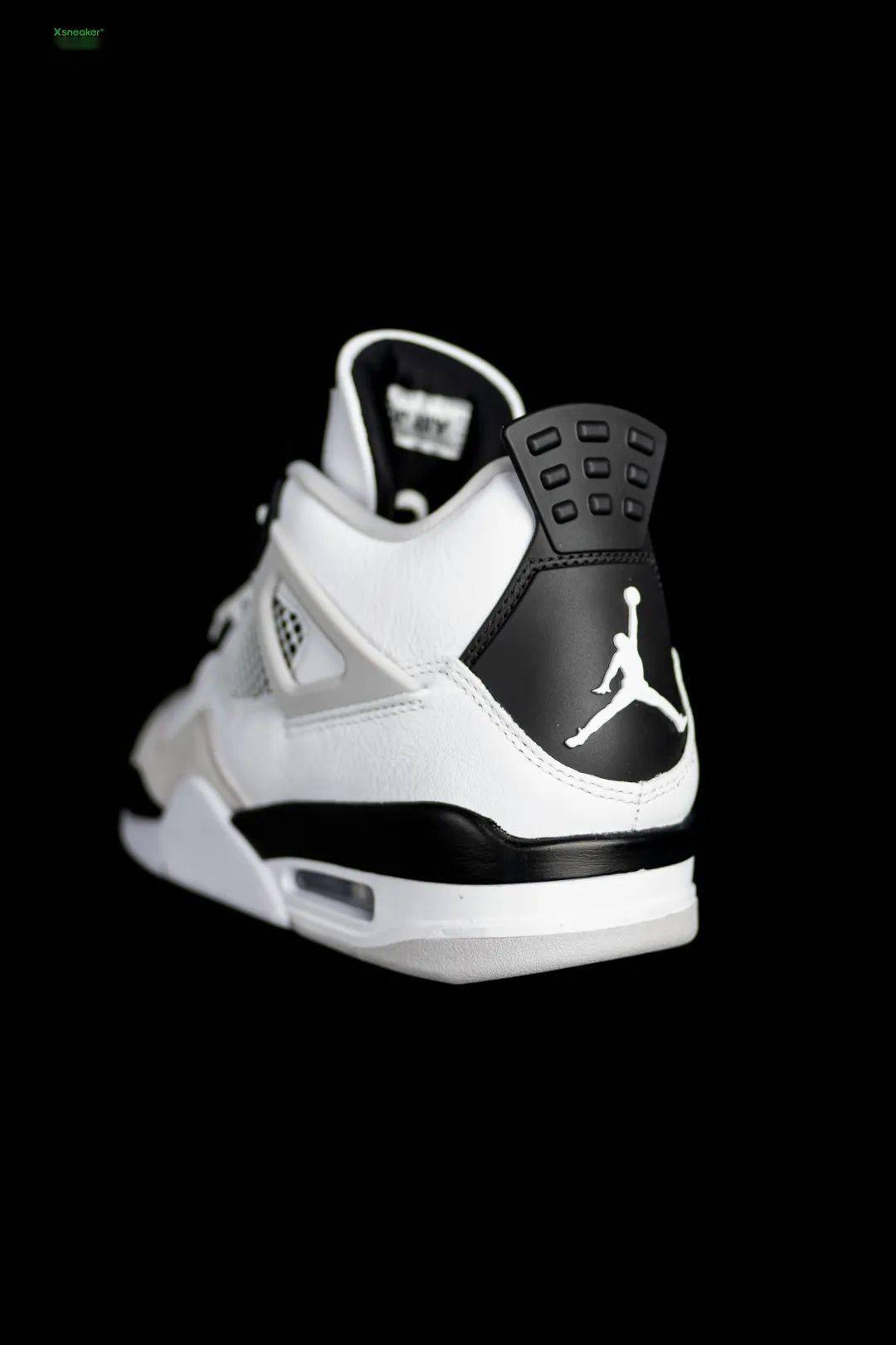发售airjordan4militaryblack黑白空间