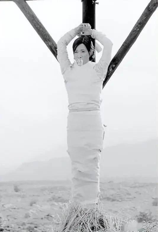 的刑罚并不是凌迟处死,而是点天灯,远比凌迟残忍_董卓_朱九妹_时期