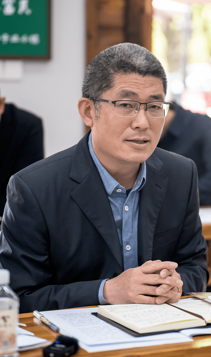 大家畅所欲言一条条"金点子"不断涌现谭业明充分肯定此次活动选题好