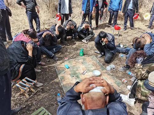 15人河灘邊聚眾賭博蘭州公安重拳出擊搗毀窩點