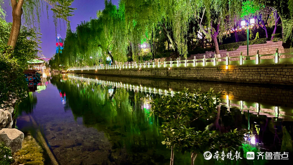 水声潺潺璀璨夺目济南护城河夜景令人陶醉