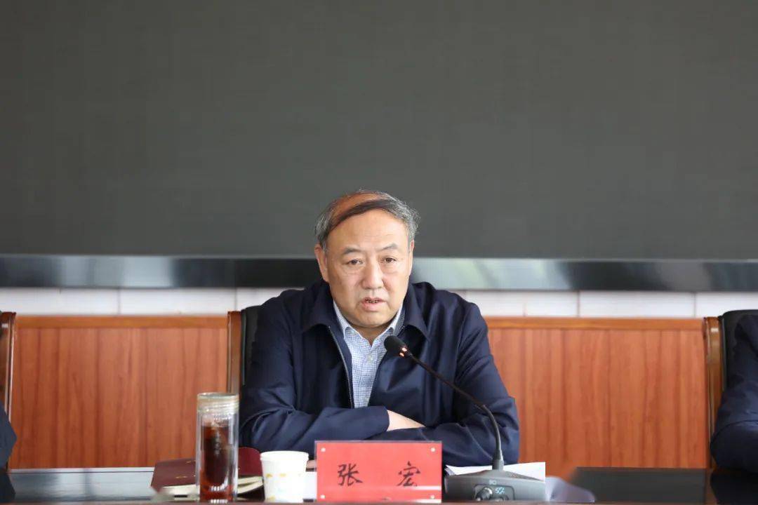 县委书记郭省军主持会议,杨慧芳,郭力逢,刘鹏程,王卫平,逯彦果等县