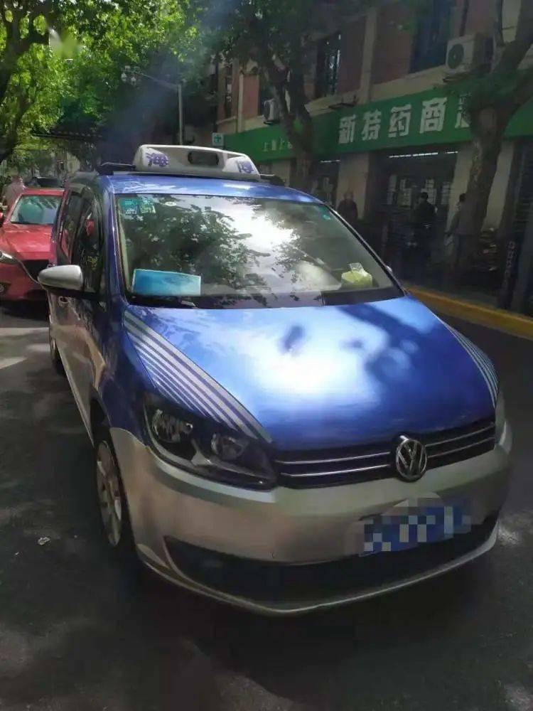 媒体视角丨68岁淋巴癌患者急需就诊海博巡游出租车一早赶来