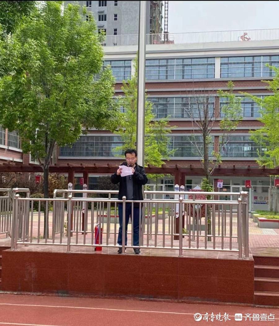 启明小学开展消防演练,筑牢安全防线_活动_全体师生_教育