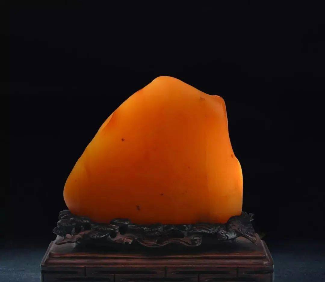 黄蜡石丨独特的性格和底蕴才是美的艺术品