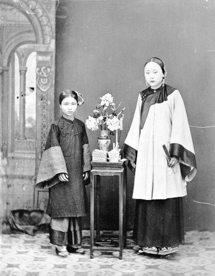 老照片1874年的中国妇女给人满满的是心酸与心寒
