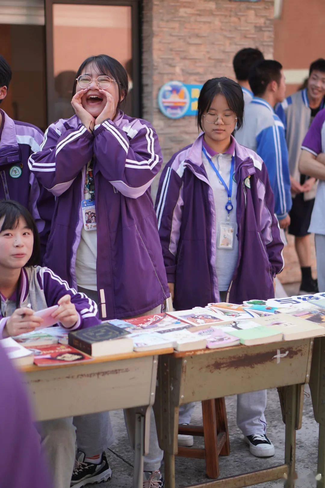 一起淘精彩萧山一职首届阅读节之双创园二手书跳蚤市场活动