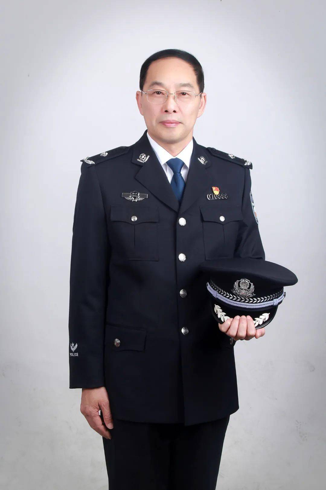 【原创mv】纵使青丝染白发,不忘丹心照忠诚_沈永平_胡敏强_一生