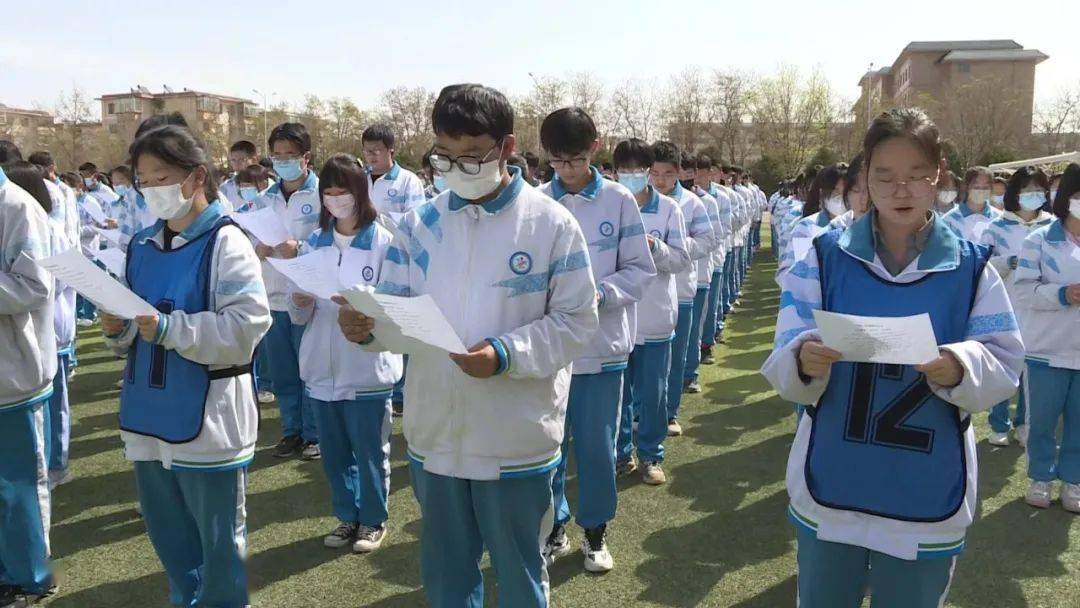 书香金昌金昌市一中千人诵读传经典