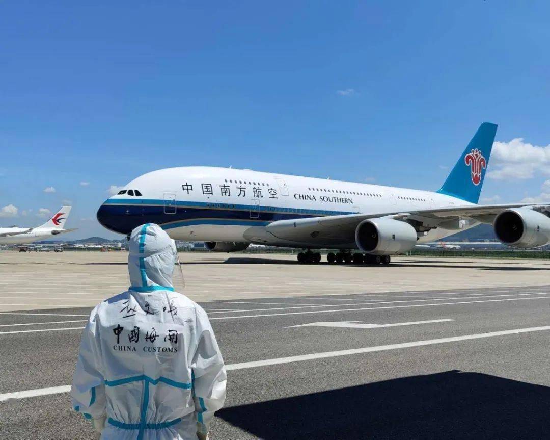 喜报深圳海关再添荣誉