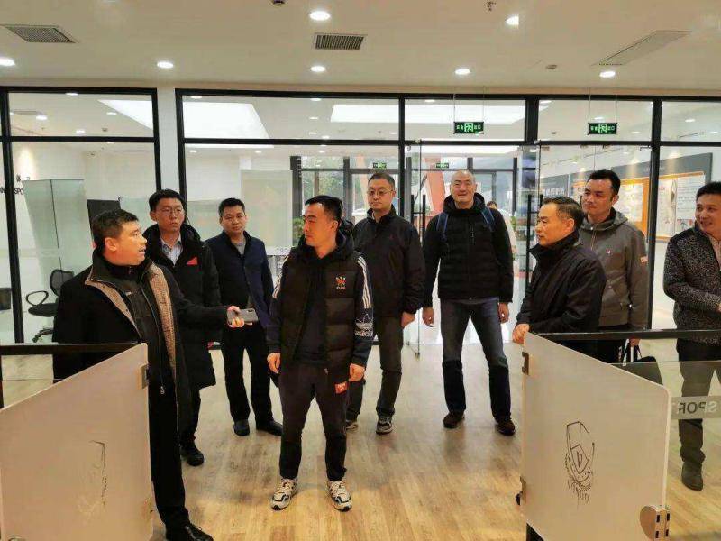 蒋丞稷本人澄清:除上肢活动受影响外没大碍