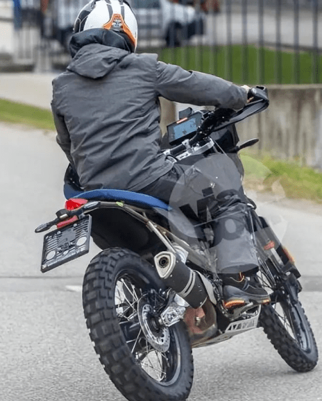 大变化的ktm新款390adv曝光