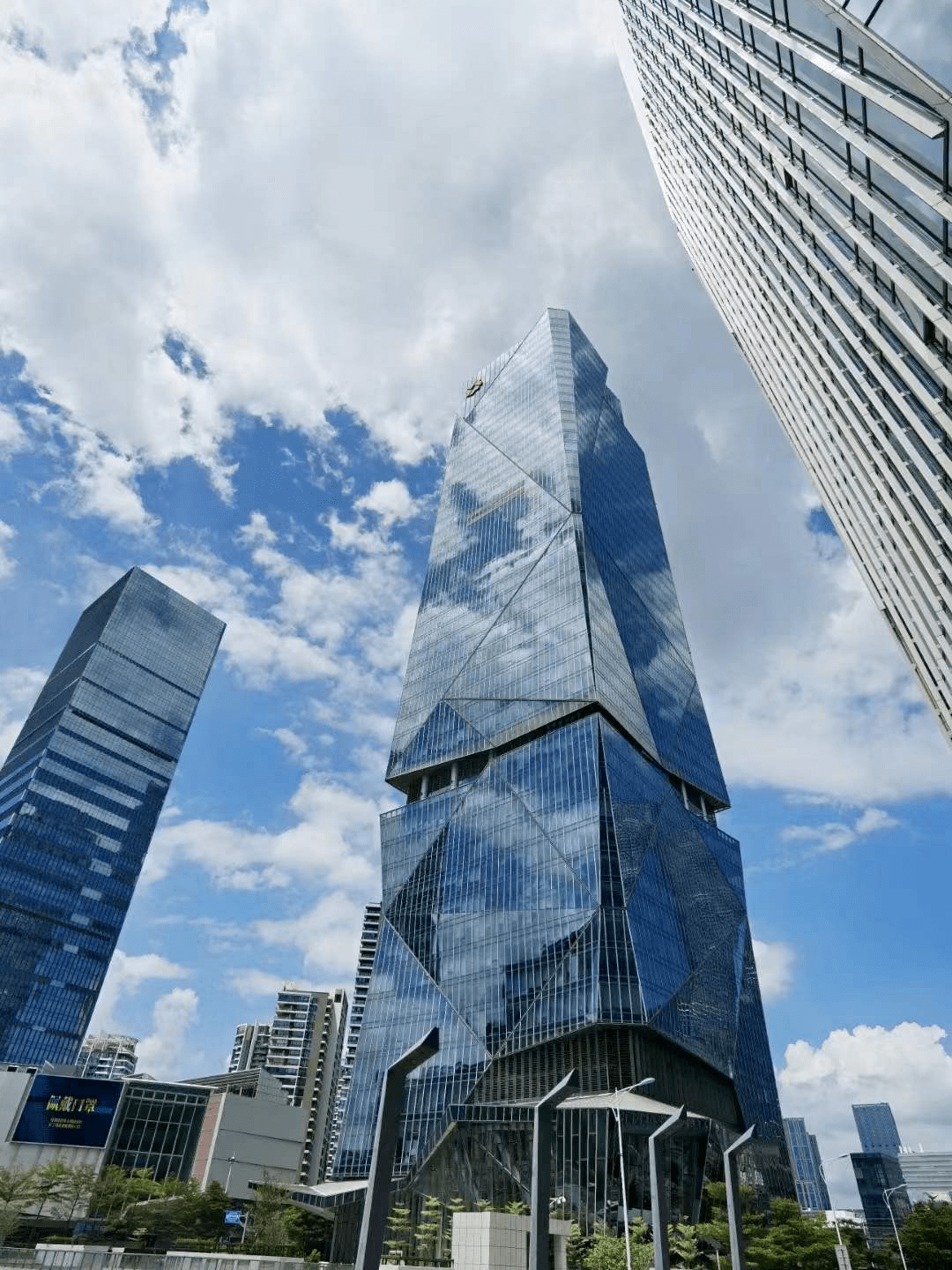 又是在天空之城 "云办公"的一天!_伟琳_金圆人_厦门