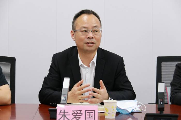 汉中市城固县红十字会到双溪镇开展爱心捐助活动