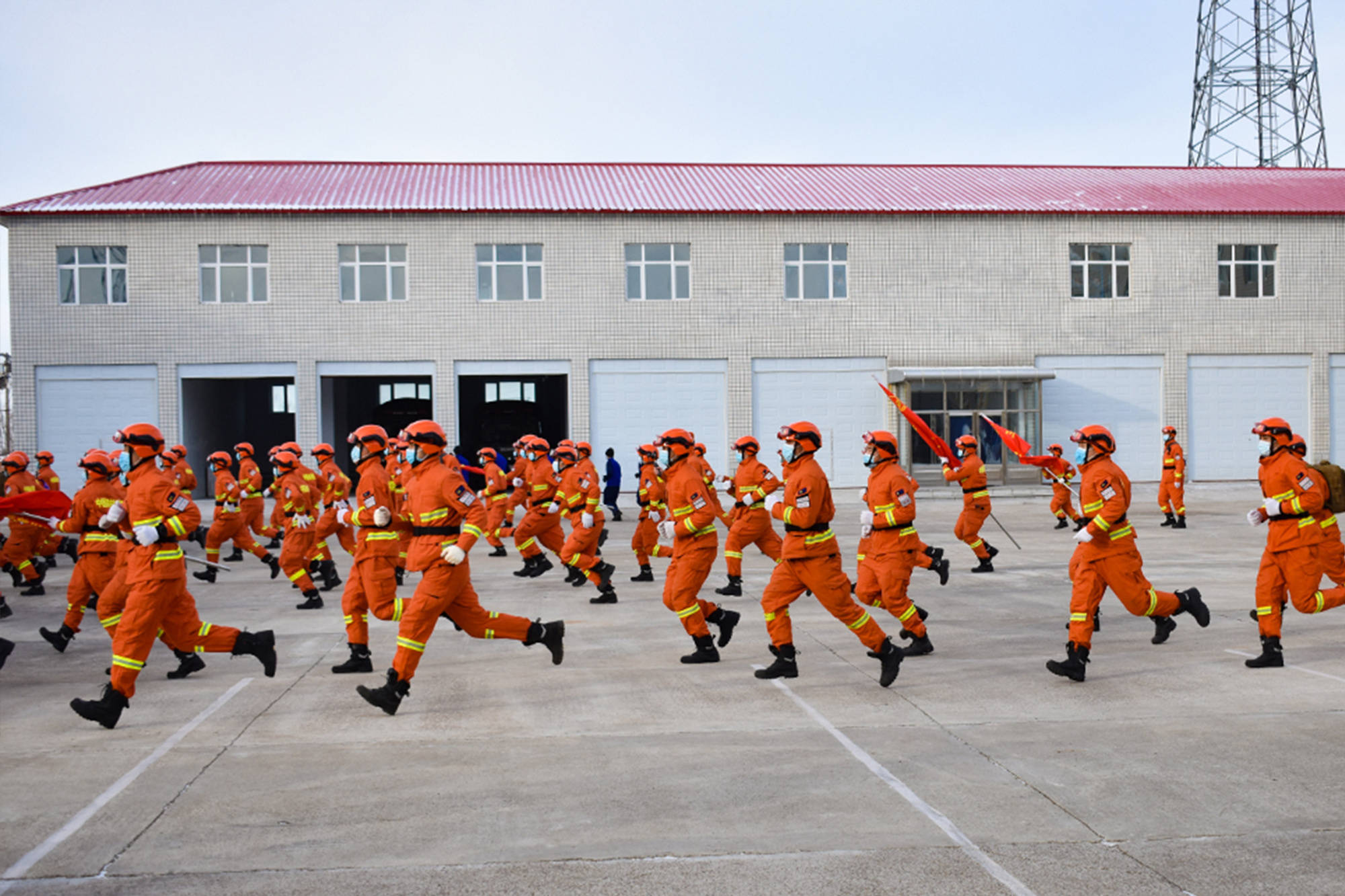 黑龙江省森林消防总队哈尔滨市支队沾河大队遂行重点林区靠前驻防任务