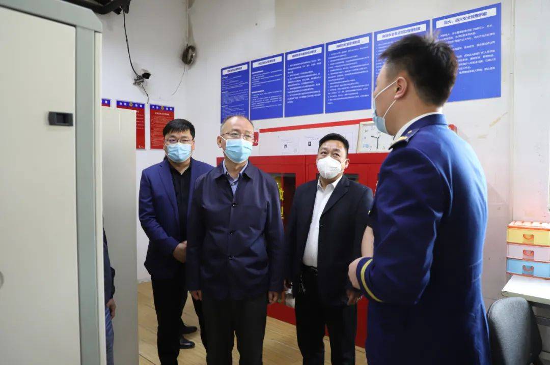 太原小店区康建斌带队检查五一期间安全生产工作