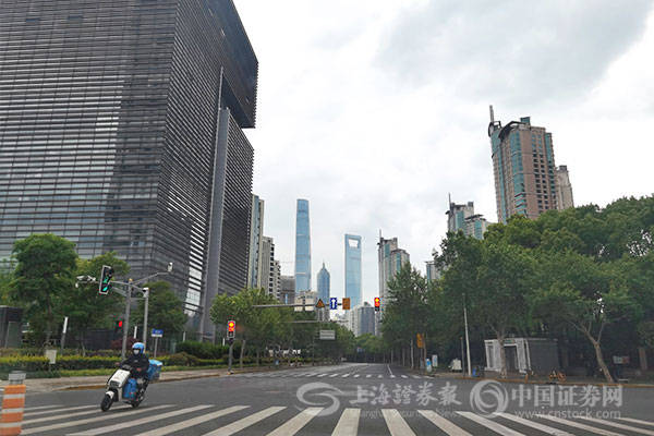 上海街头直击_重型_本土_浦建路