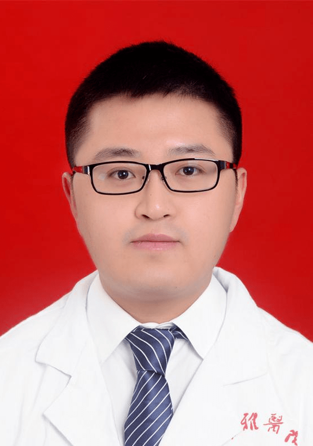 张成龙医学博士,中南大学湘雅医院心内科专家.