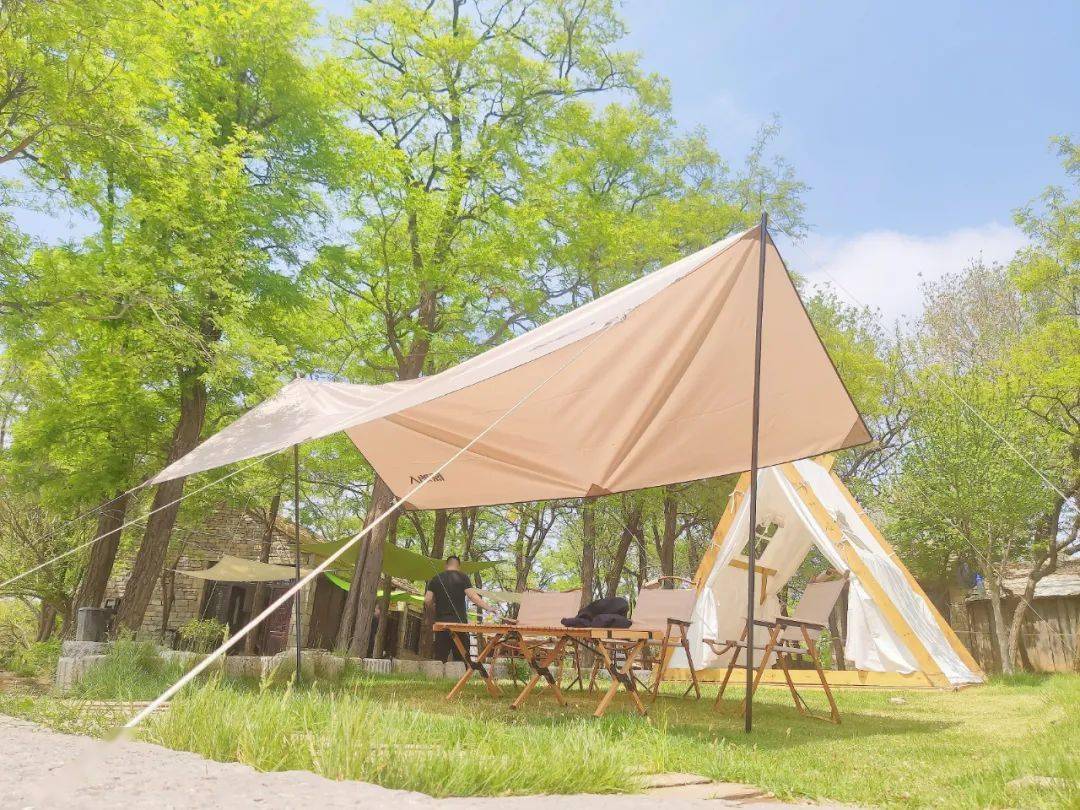 五一不远行天上王城天幕露营陪你度过惬意的假日时光