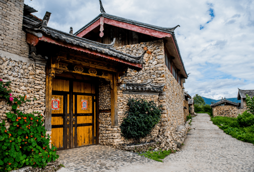 八百多年岁月浸润的纳西族白沙细乐所表达的生离死别,怀恋缱绻的情感