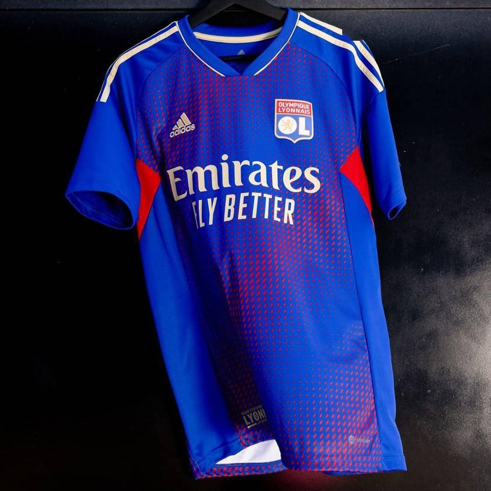 阿迪达斯发布里昂maillotlyonnais特别版球衣