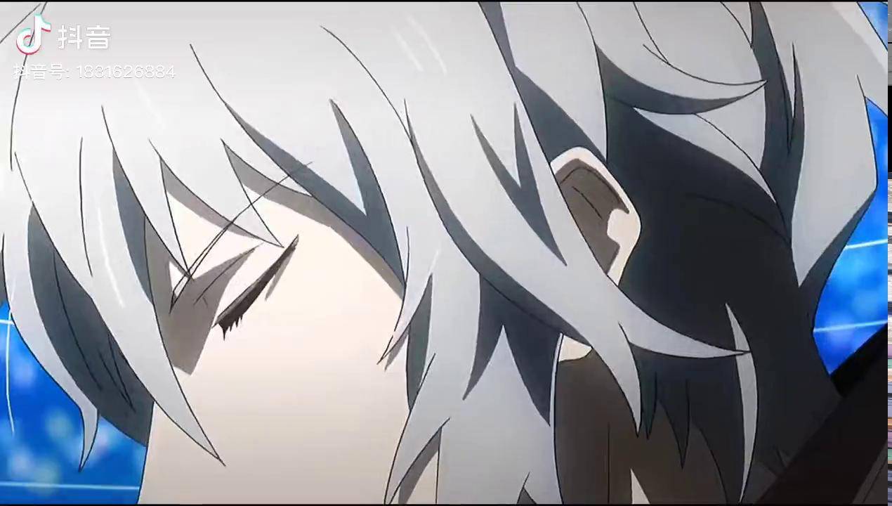 深深的眼神锁定住动漫dou小助手