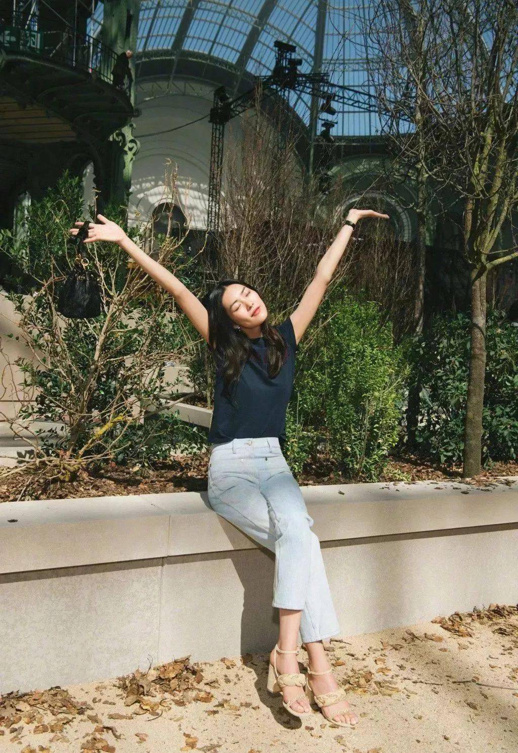 不知如何摆poss?这些拍照方式瞬间拯救你!_照片_镜头_衣服